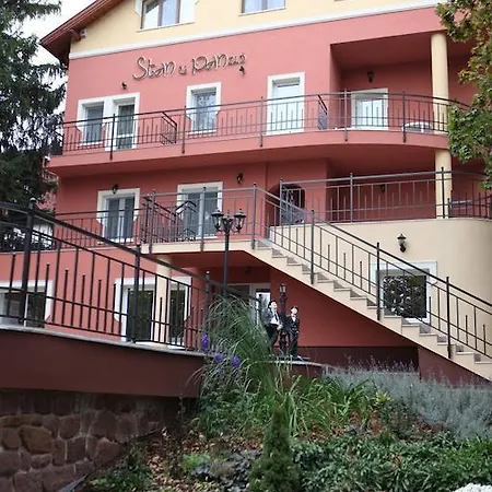 Bed & Breakfast Stan Es Panzio *