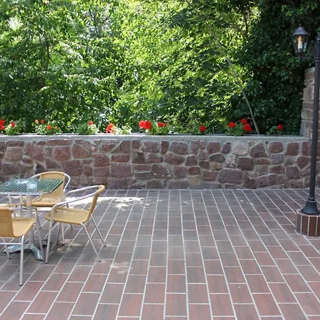 Bed & Breakfast Stan Es Panzio Balatonalmadi