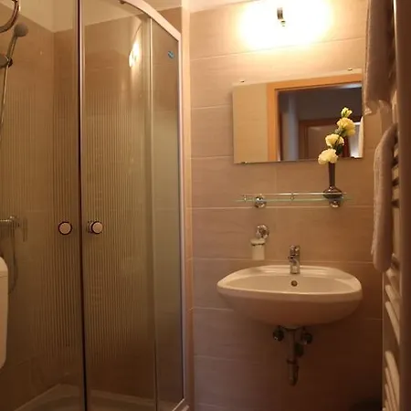 Stan Es Panzio 3* Balatonalmádi