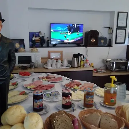 Stan Es Panzio Bed & Breakfast *