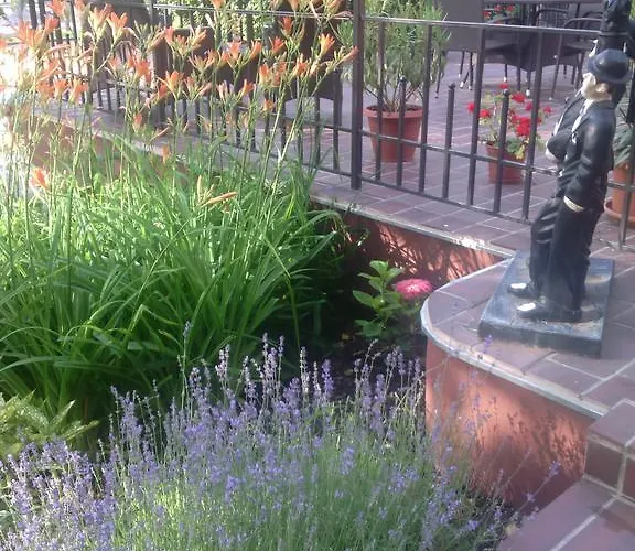 Stan és Panzió 3* Balatonalmádi