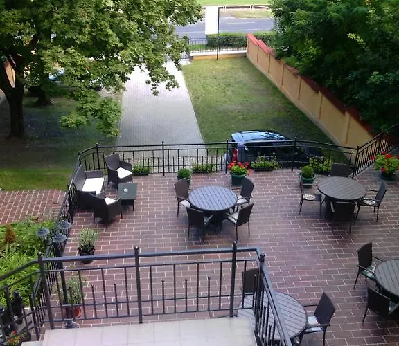 Stan és Panzió Couette-café Balatonalmádi